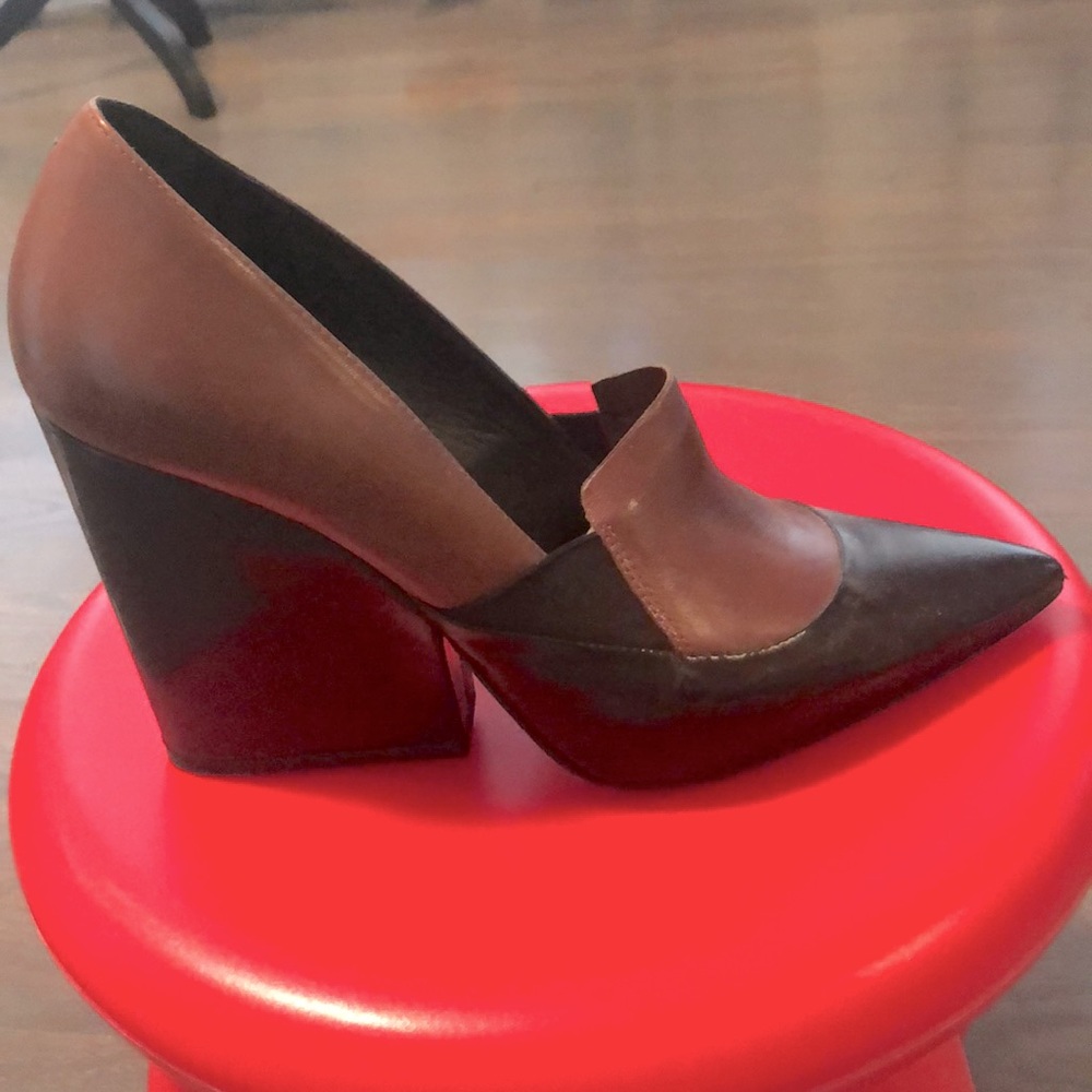 European,contemporary,leather,dressy/casual 38.5